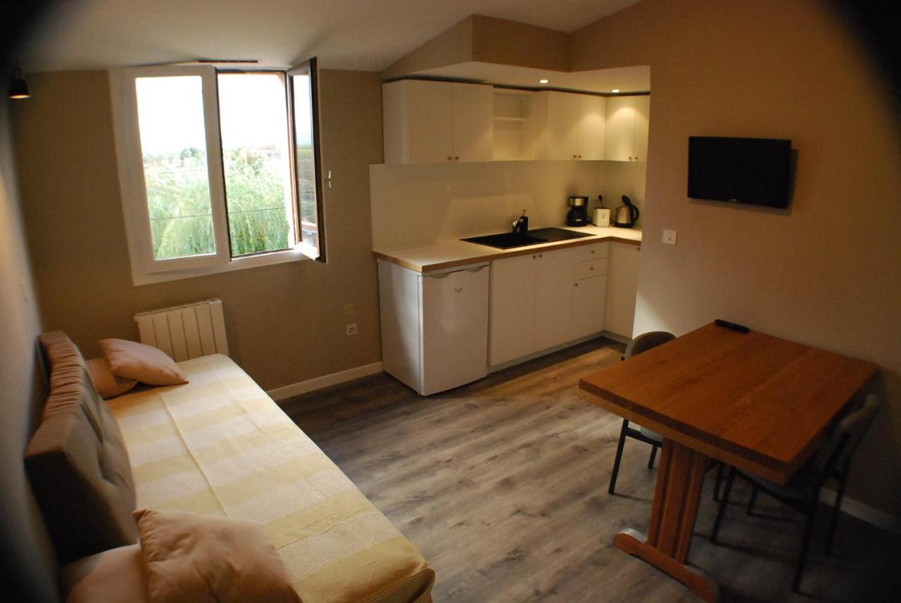 Residence L'Atelier Ennezat Экстерьер фото