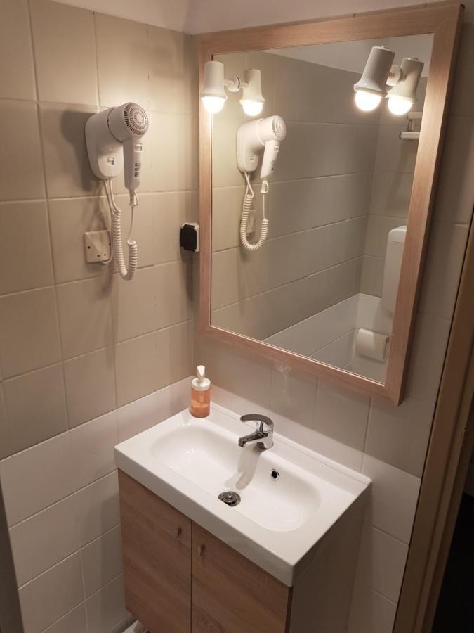 Residence L'Atelier Ennezat Экстерьер фото