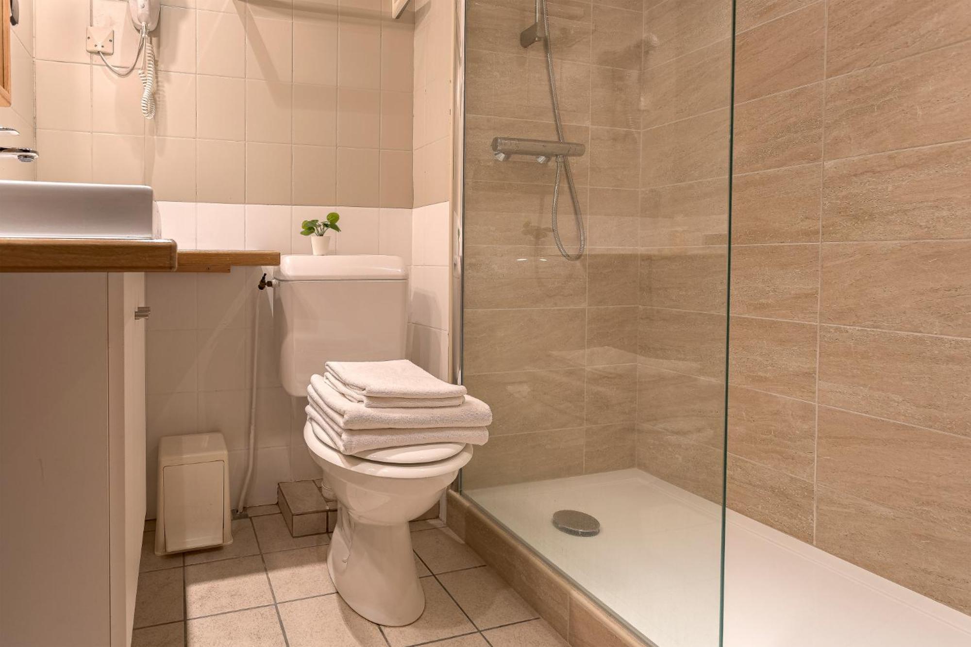 Residence L'Atelier Ennezat Экстерьер фото