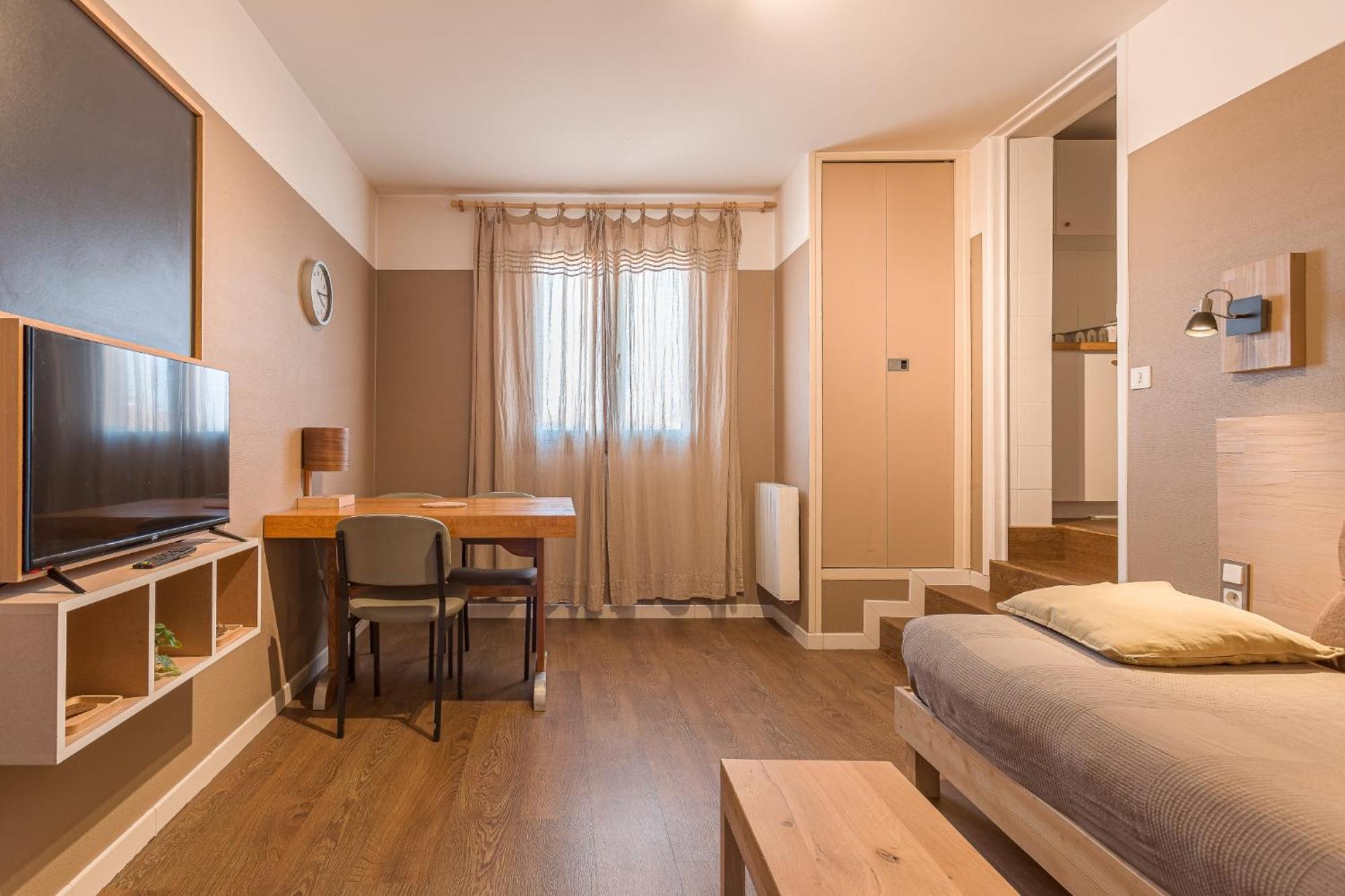Residence L'Atelier Ennezat Экстерьер фото